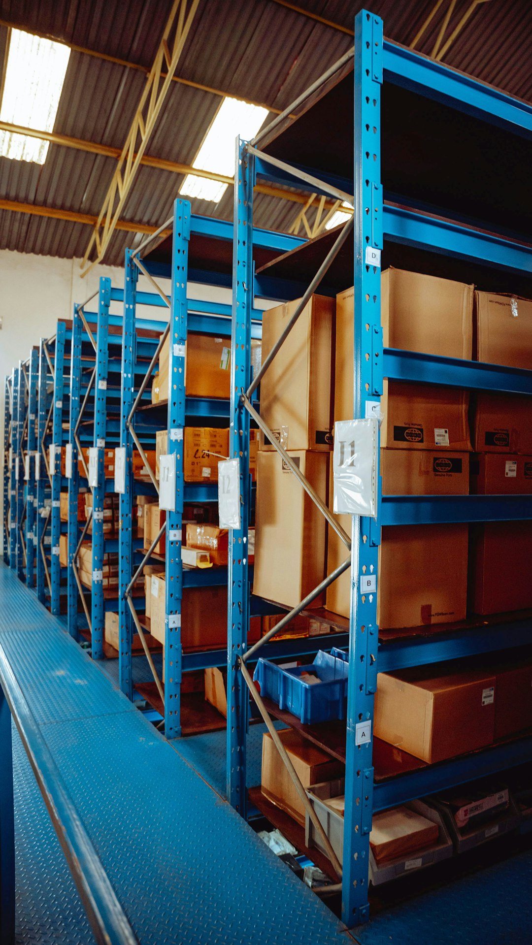 Velocity Distribution Center